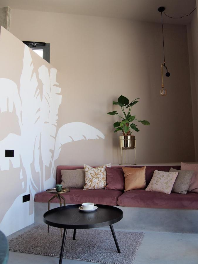 Suites 9 Malaga, Three Unique Suites With Private Plunge Pool Eksteriør billede