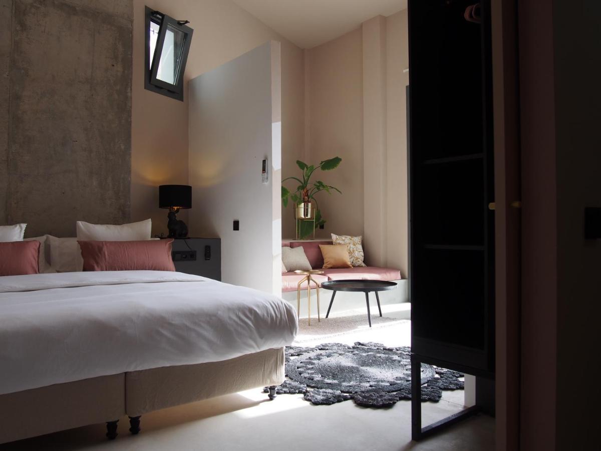 Suites 9 Malaga, Three Unique Suites With Private Plunge Pool Eksteriør billede